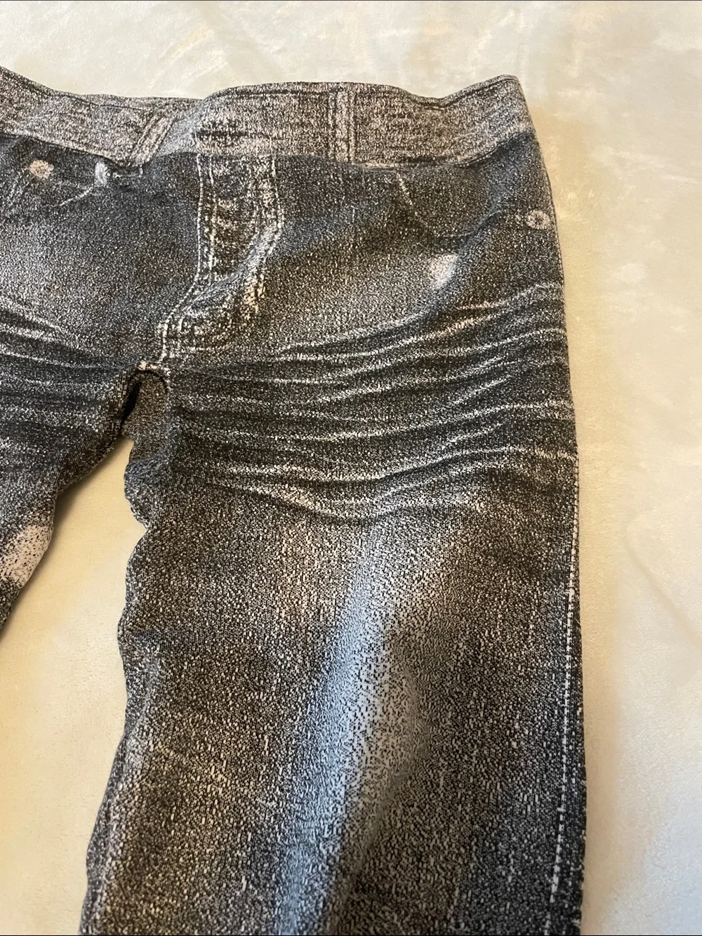 Connection 18 jeggings Jeans in Black Wash with Faded Distress